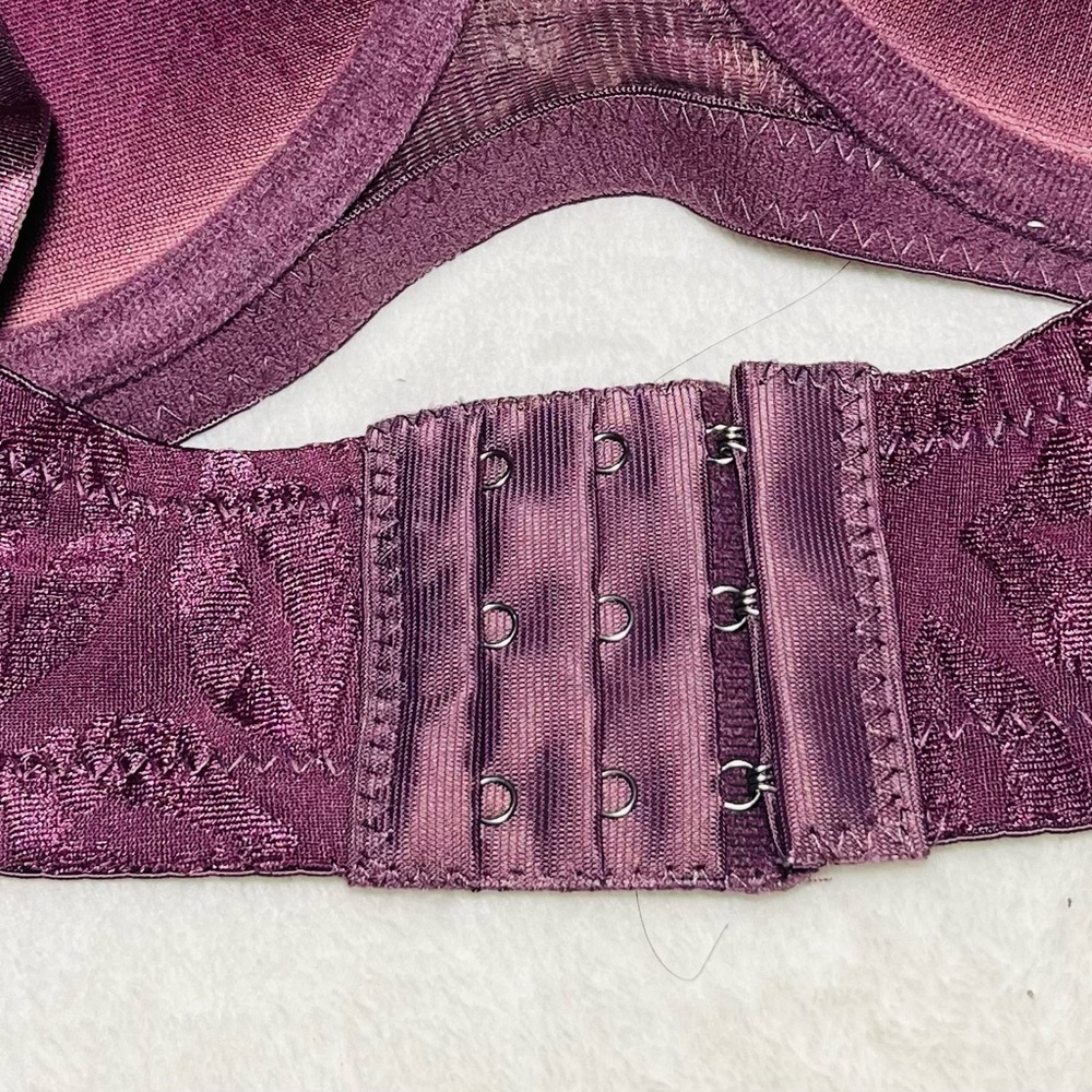 New Emily Johnson Elegant Purple Leaf Pattern Bra Sz 38D - Picture 7 of 8